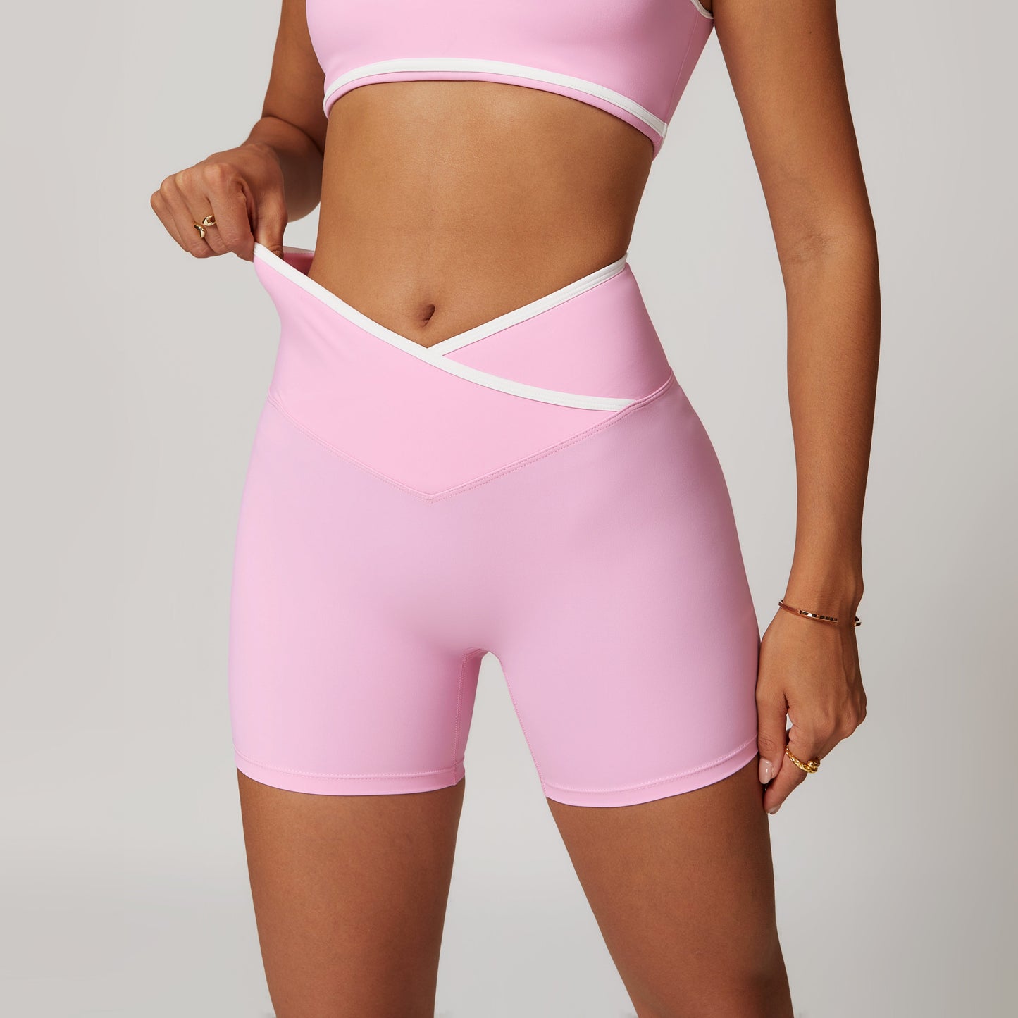 V Short Set