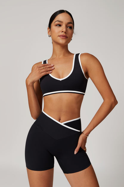 V Short Set